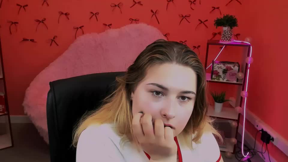 roxysparksi Adult Chat October 6, 2026