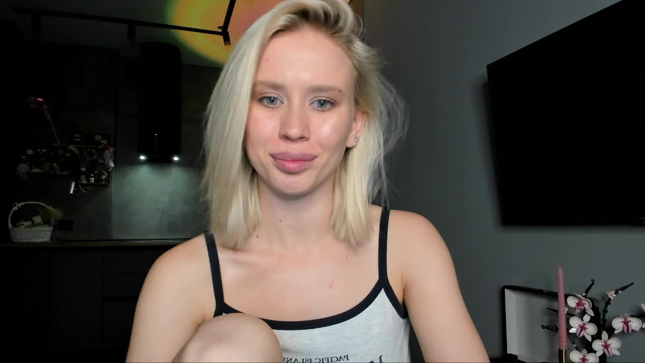 Sunlovv Adult Chat October 6, 2026