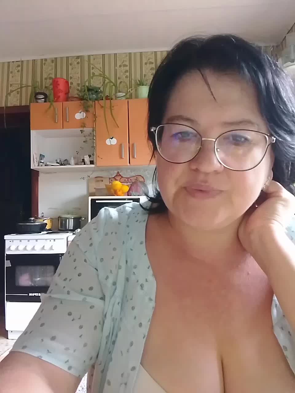 Tanya19722 Adult Chat October 5, 2026