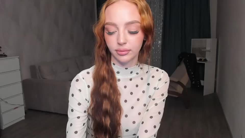 moli_wens Adult Chat October 6, 2026
