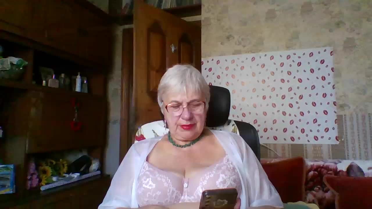 SweetCherry00 Adult Chat October 5, 2026