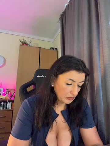 Hotangel75 Adult Chat October 5, 2026