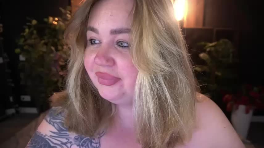 ZaraReignn Adult Chat October 5, 2026