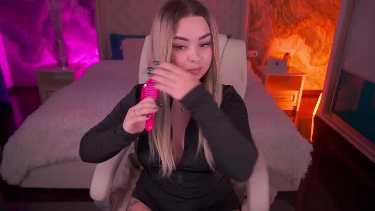 SusieWood Adult Chat October 6, 2026