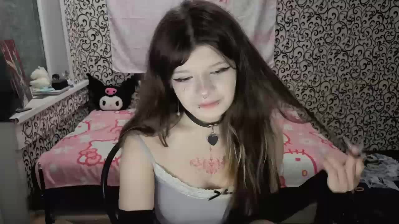 FrirenLovv Adult Chat October 6, 2026