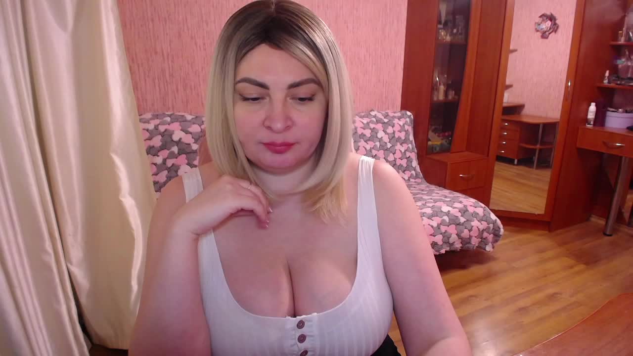 -MeowMeow- Adult Chat October 6, 2026