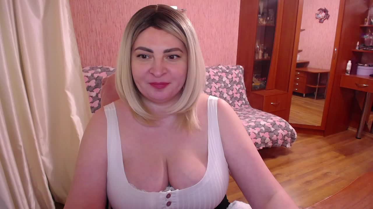 -MeowMeow- Adult Chat October 6, 2026