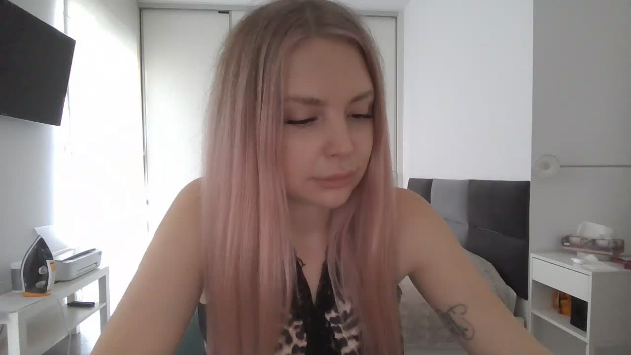 pinkpanther8899 Adult Chat October 7, 2026