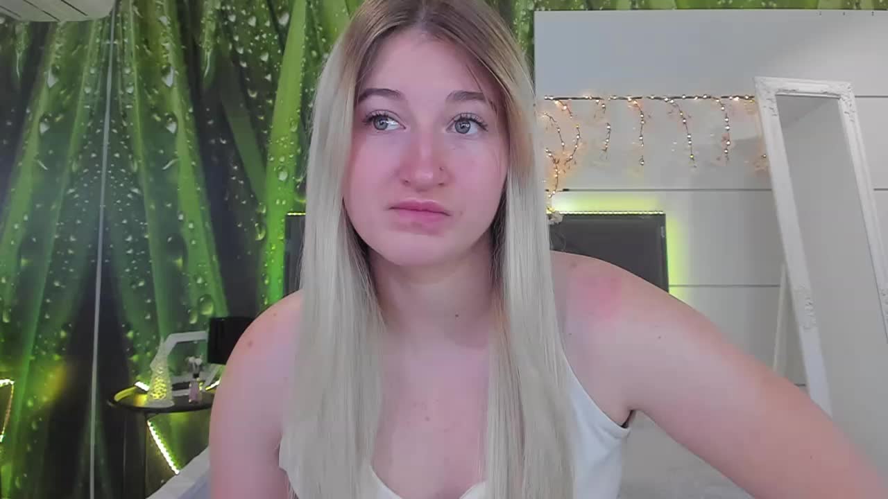HollyTaillor Adult Chat October 6, 2026