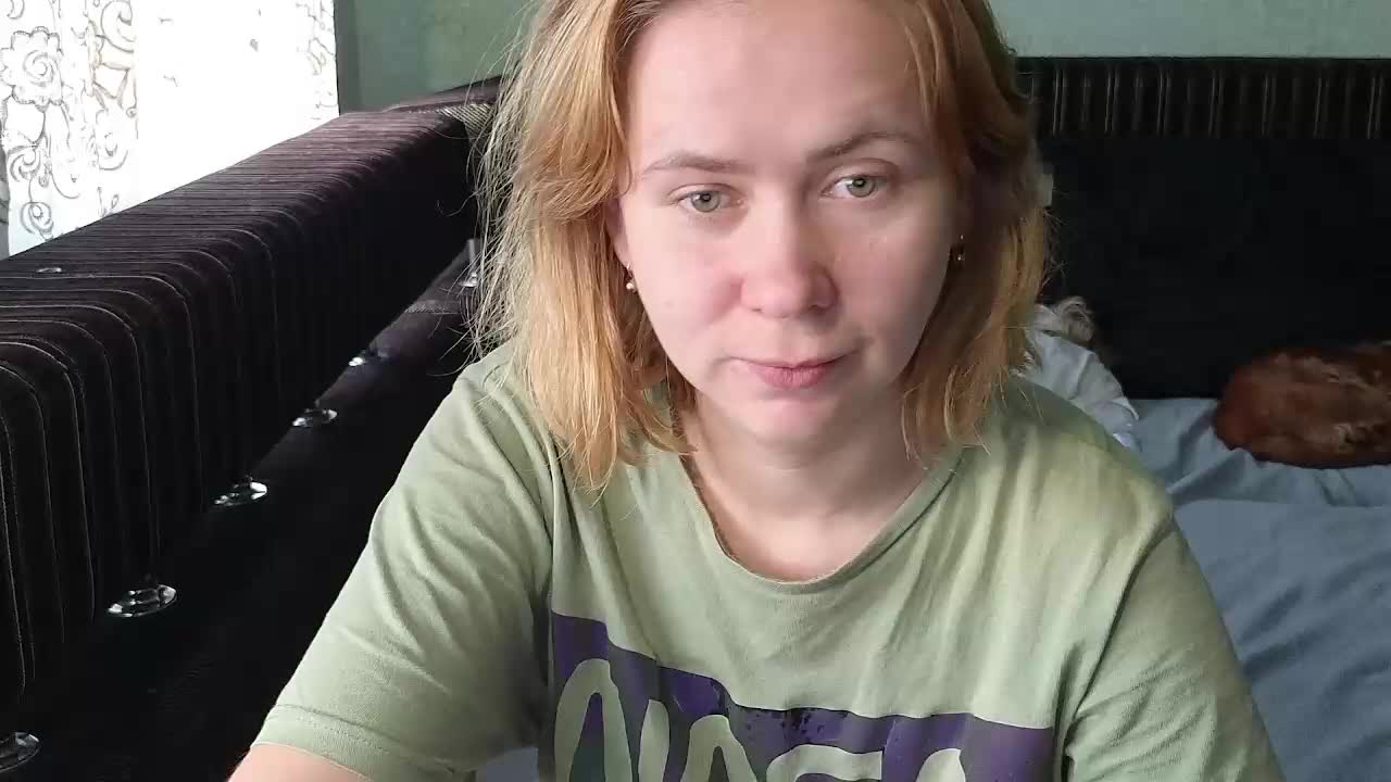 Riley_Roo Adult Chat October 7, 2026