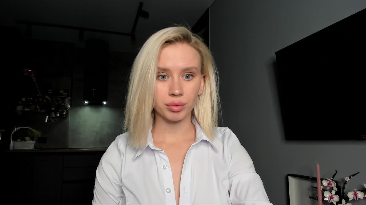 Sunlovv Adult Chat October 7, 2026