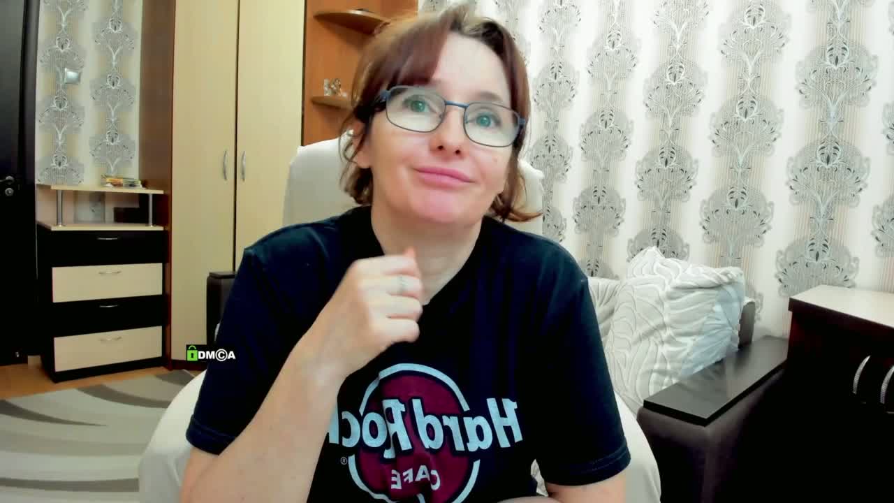 Amazing_Mermaid Adult Chat October 7, 2026