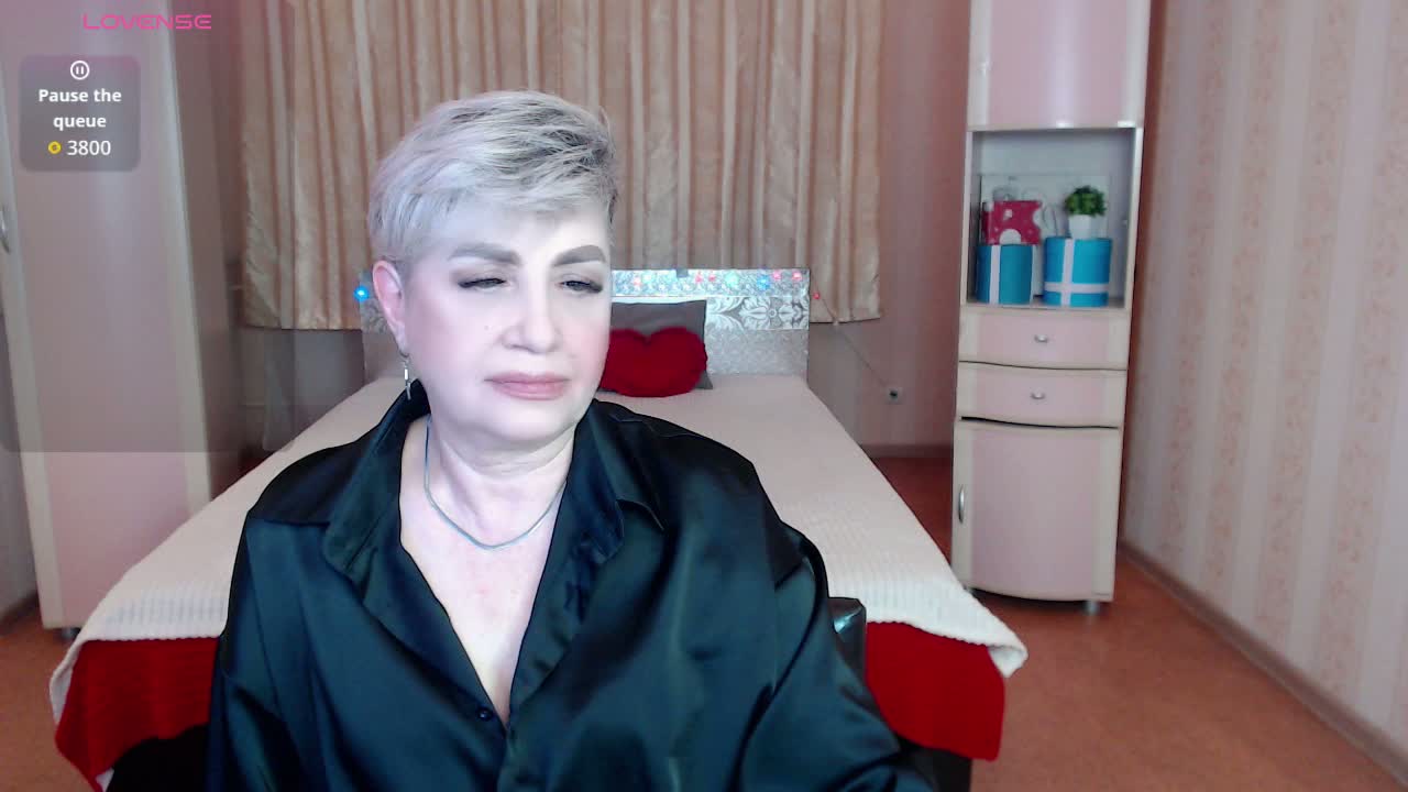 sexy-milffa Adult Chat October 8, 2026
