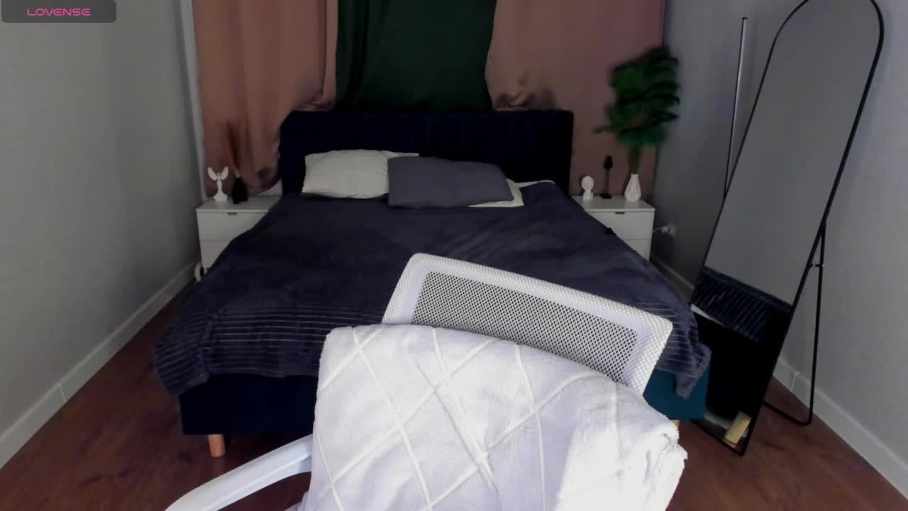 Alisha-Blakee Adult Chat October 8, 2026