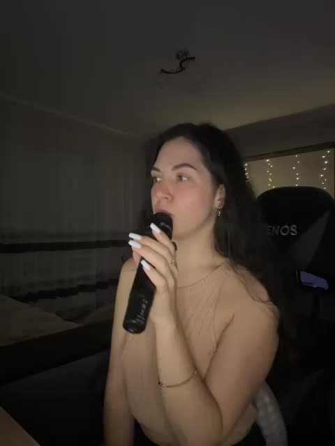 Vika19981 Adult Chat October 8, 2026