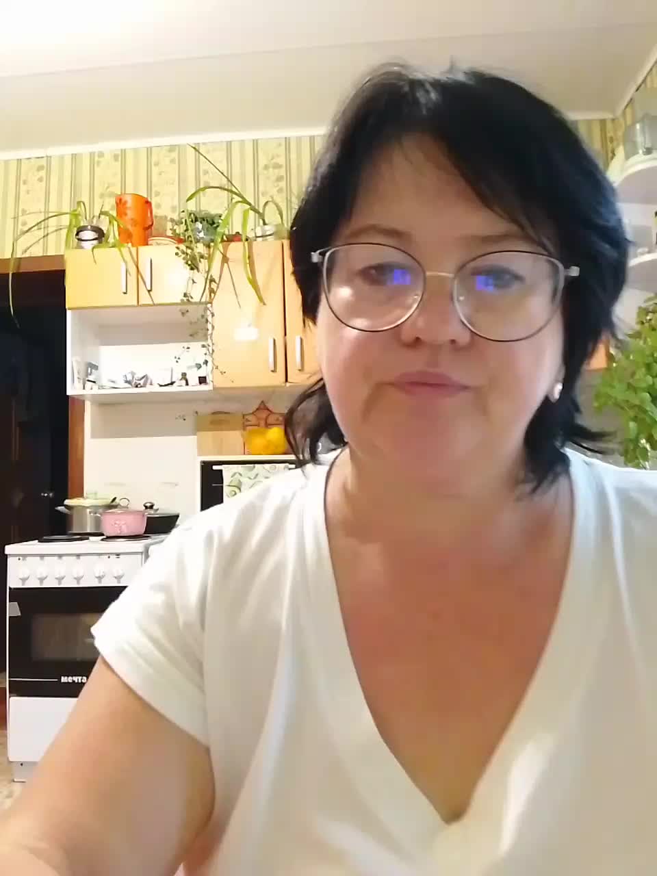 Tanya19722 Adult Chat October 7, 2026