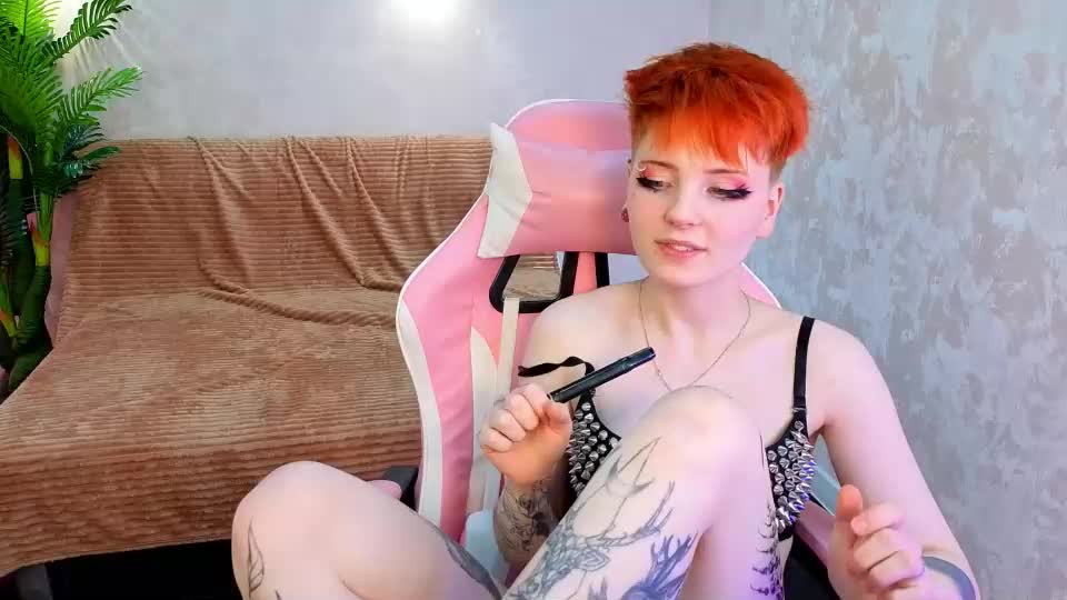 laly_hurry Adult Chat October 7, 2026