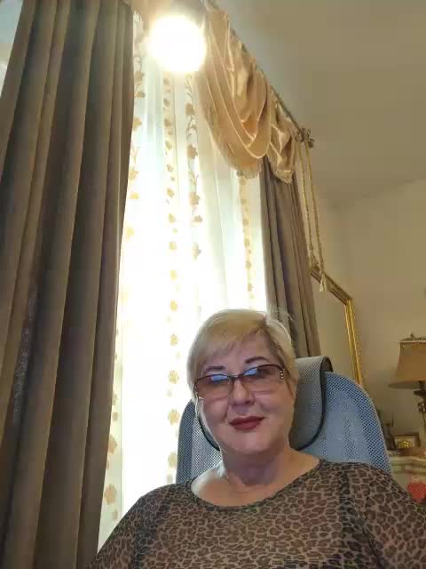 KarinkaSweet Adult Chat October 8, 2026