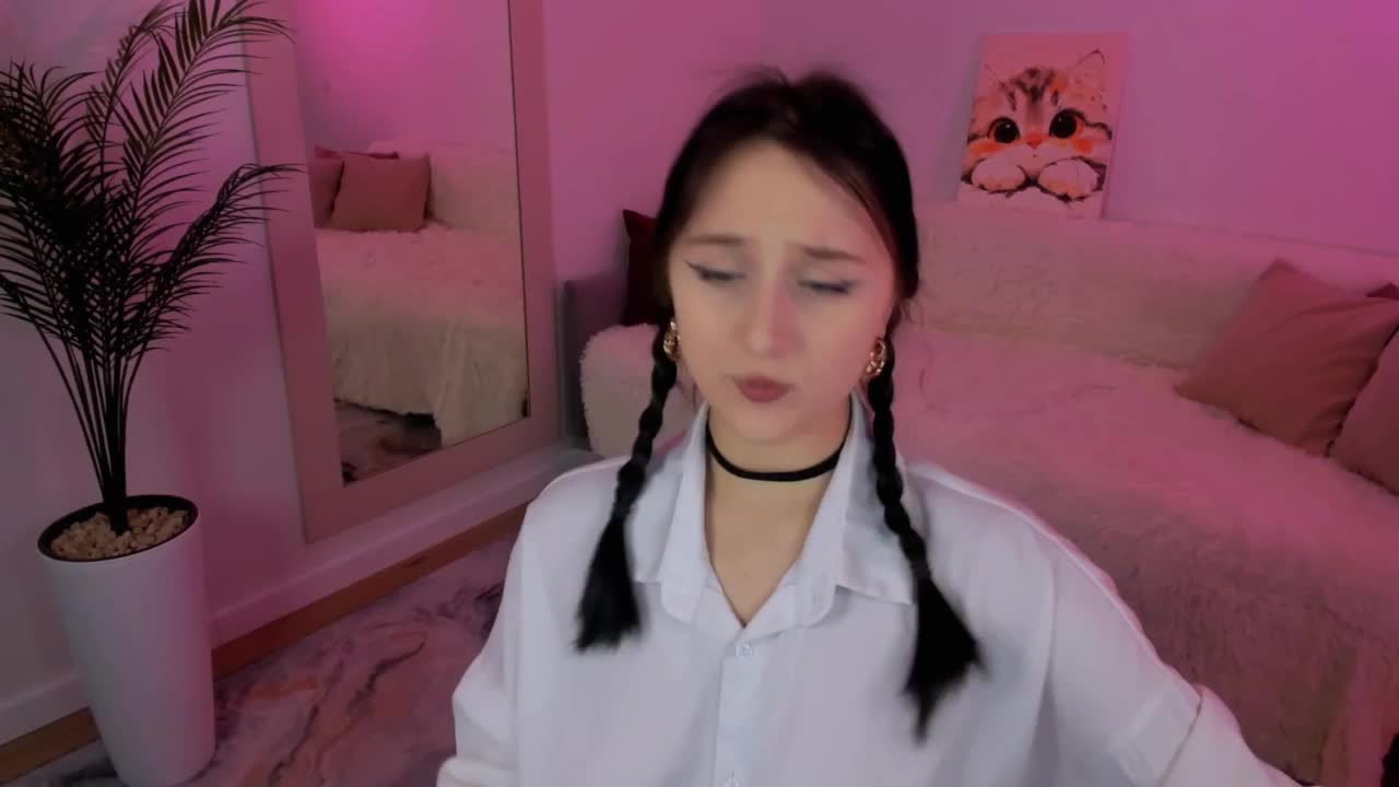 JulietteMonli Adult Chat October 8, 2026