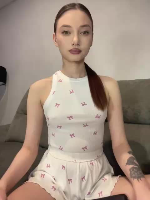 Alice__Foxx Adult Chat October 8, 2026