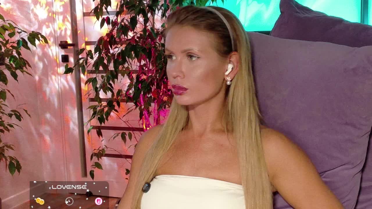 __Emmi__ Adult Chat October 8, 2026