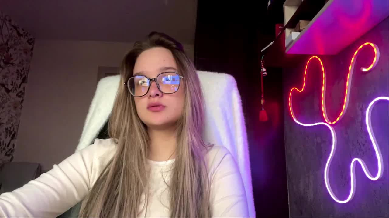AnnaHoupt Adult Chat October 8, 2026