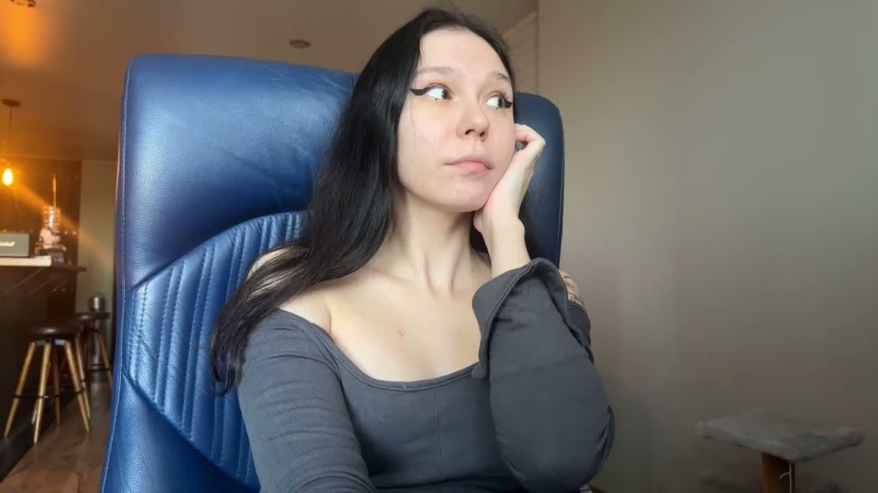 PinkDolly18 Adult Chat October 9, 2026
