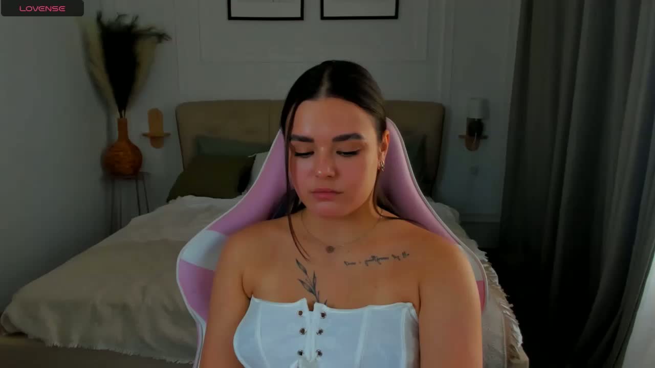 EvaRaider Adult Chat October 8, 2026