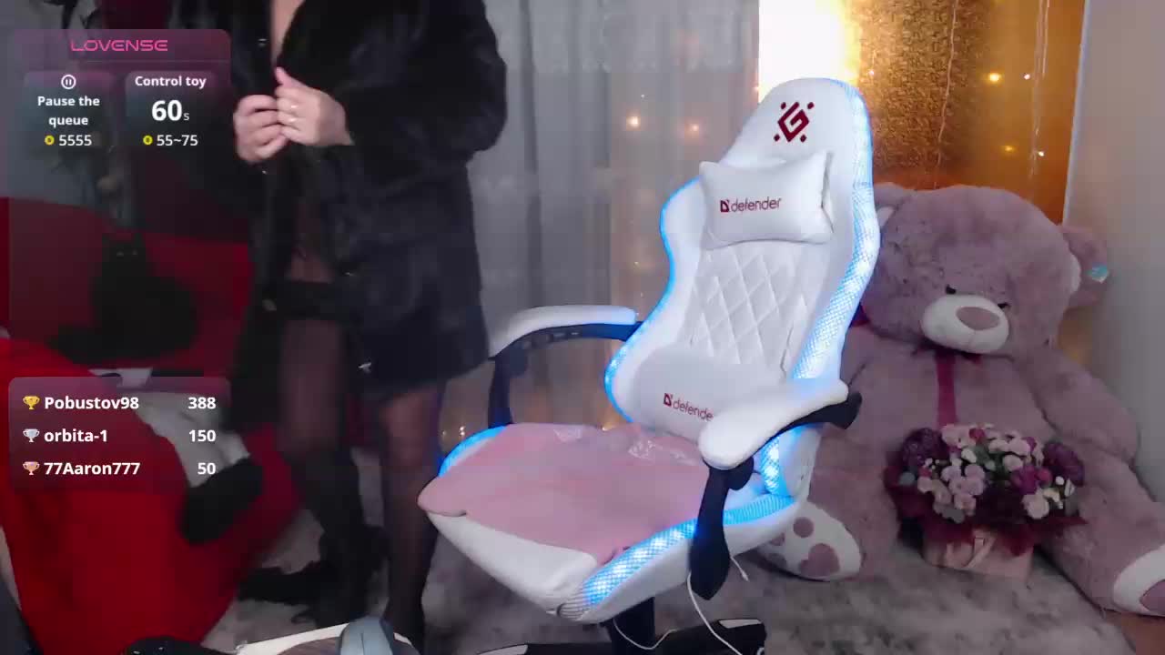 --Nicol-- Adult Chat October 9, 2026