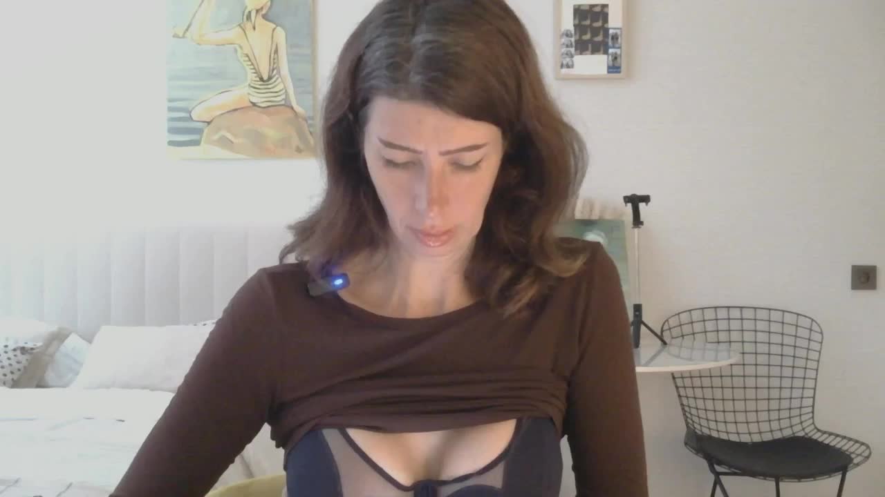 WhiteQueen888 Adult Chat October 9, 2026