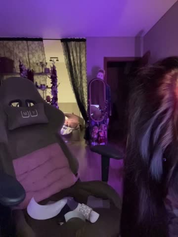 Mariiiiiii Adult Chat October 10, 2026
