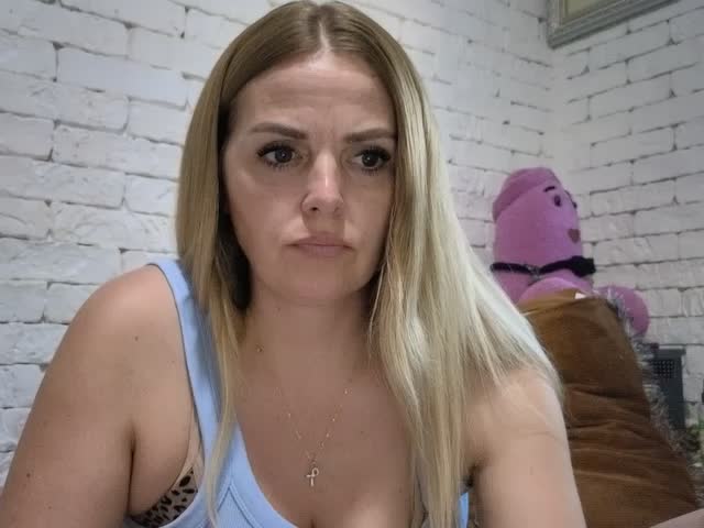 Angel_girllovemy Adult Chat October 11, 2026