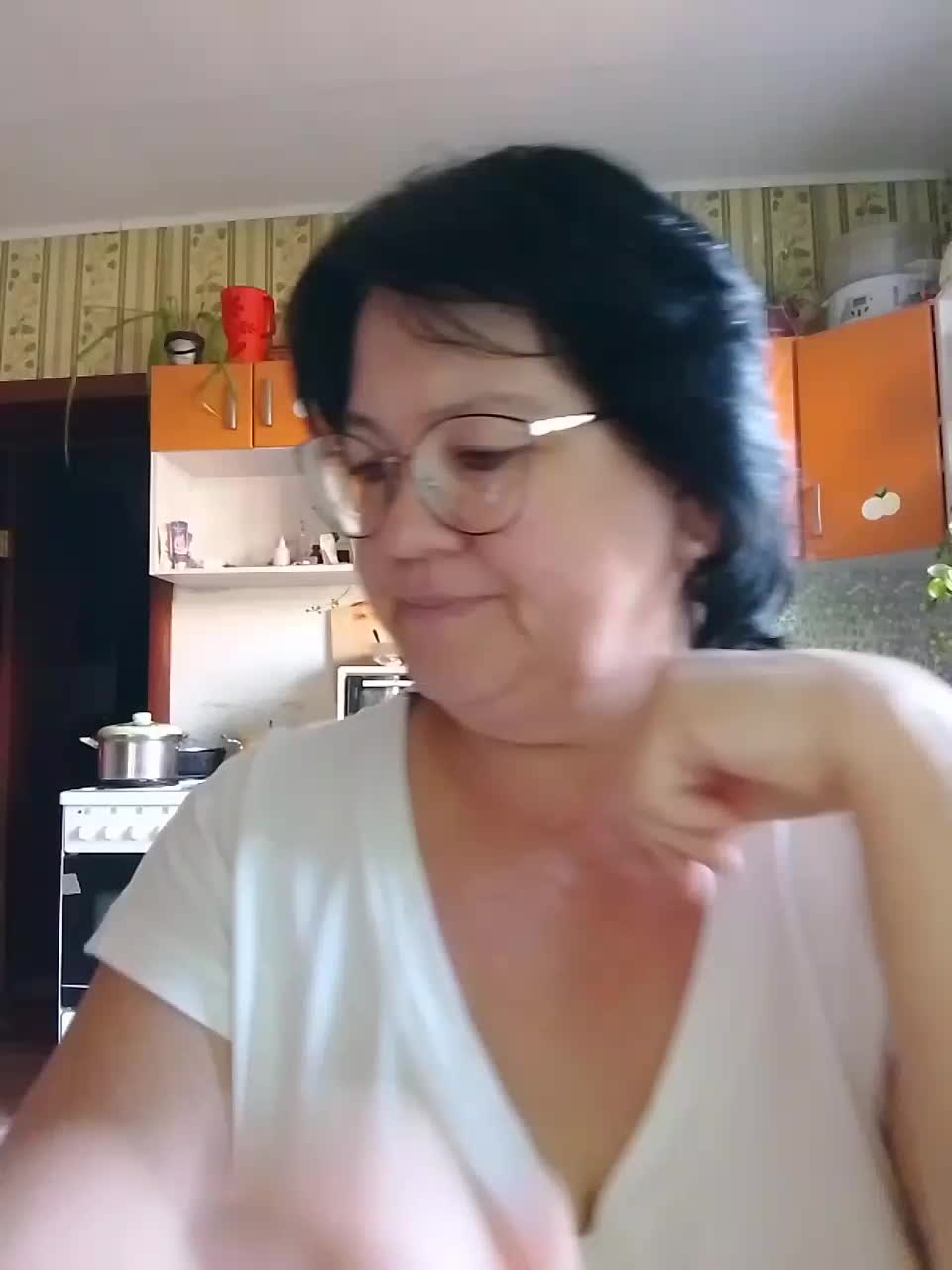 Tanya19722 Adult Chat October 10, 2026
