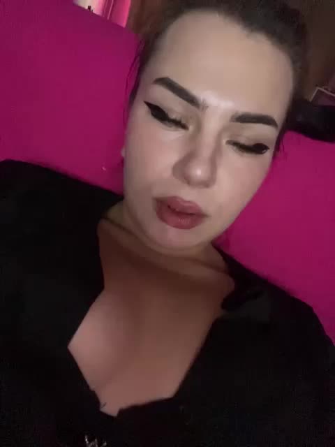 2LILMOMMY2 Adult Chat October 10, 2026