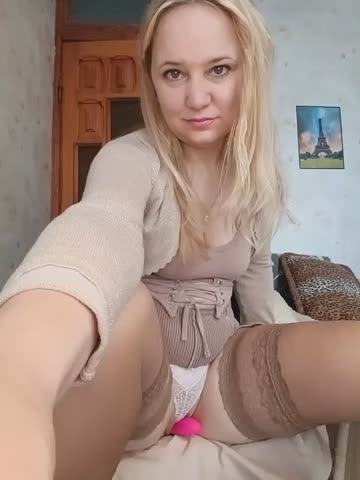 ImyoursLilu32 Adult Chat October 11, 2026