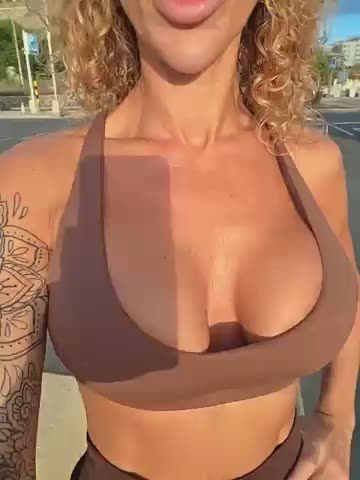 LeonaLoveX Adult Chat October 11, 2026