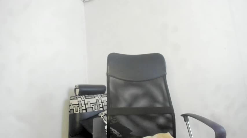 Nathaly_love96 Adult Chat October 12, 2026