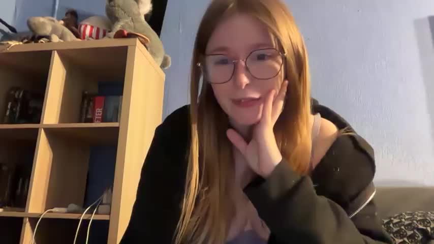 thepretiestgirlhere Adult Chat October 12, 2026