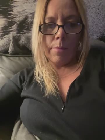 Golden-Dior Adult Chat October 12, 2026