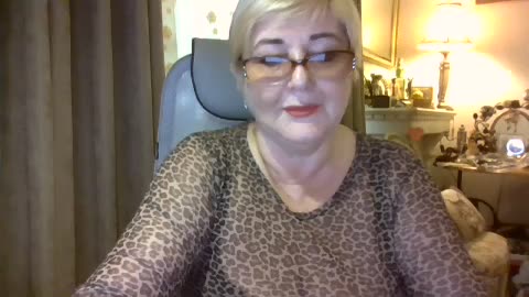 KarinkaSweet Adult Chat October 11, 2026