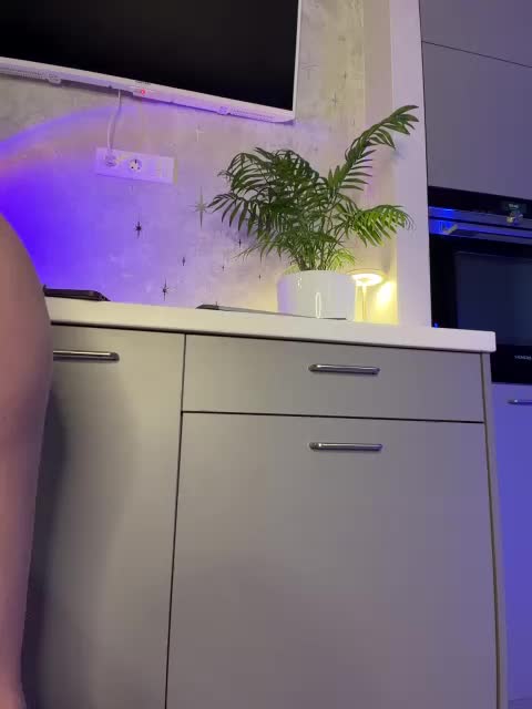 -TATUHA- Adult Chat October 11, 2026