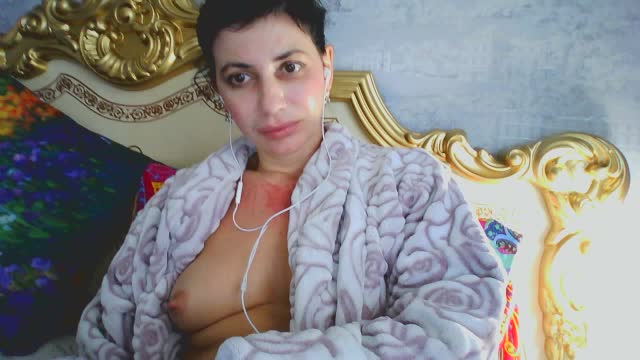 Rosalinda37 Adult Chat October 12, 2026