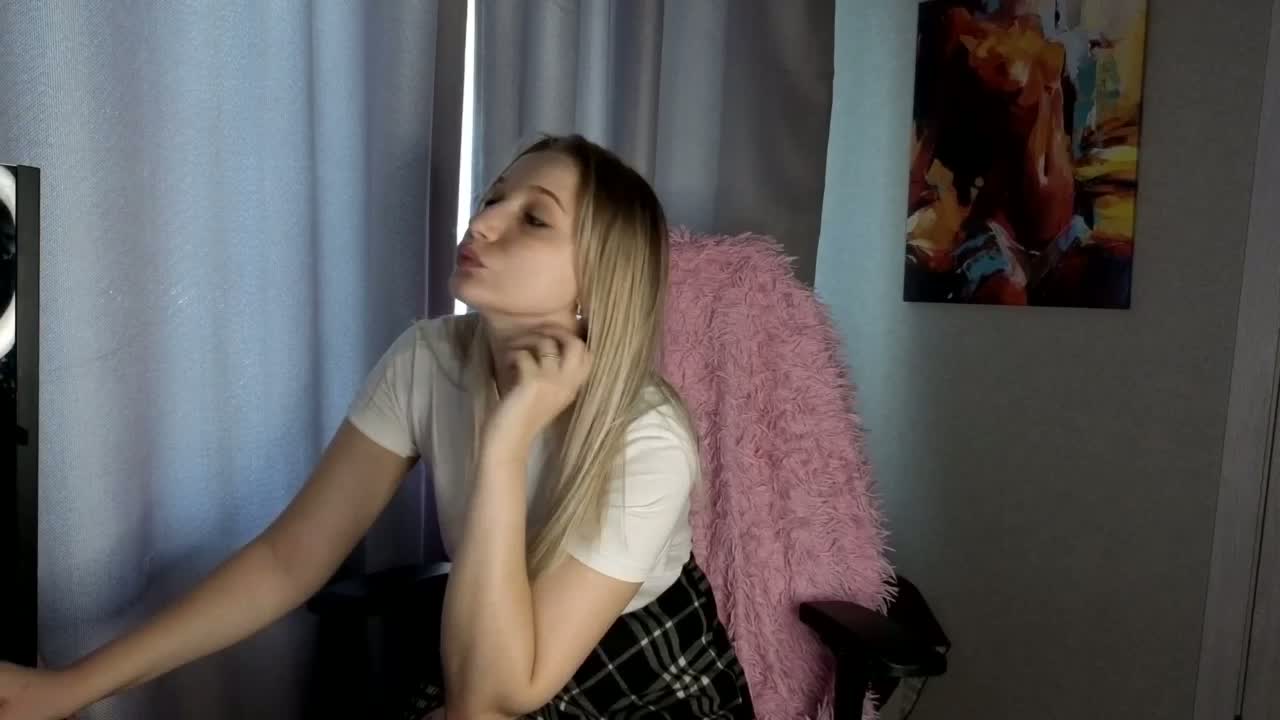 LillyFan-X Adult Chat October 12, 2026