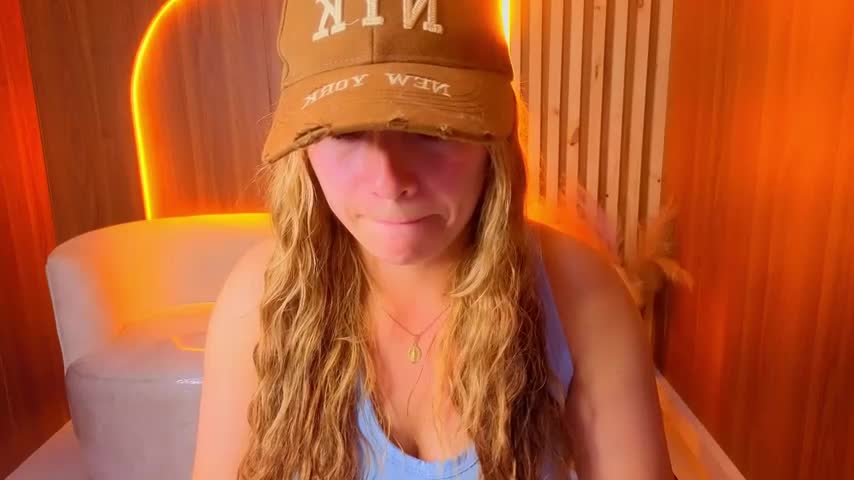 Aratna_Blonde_Tx Adult Chat October 13, 2026