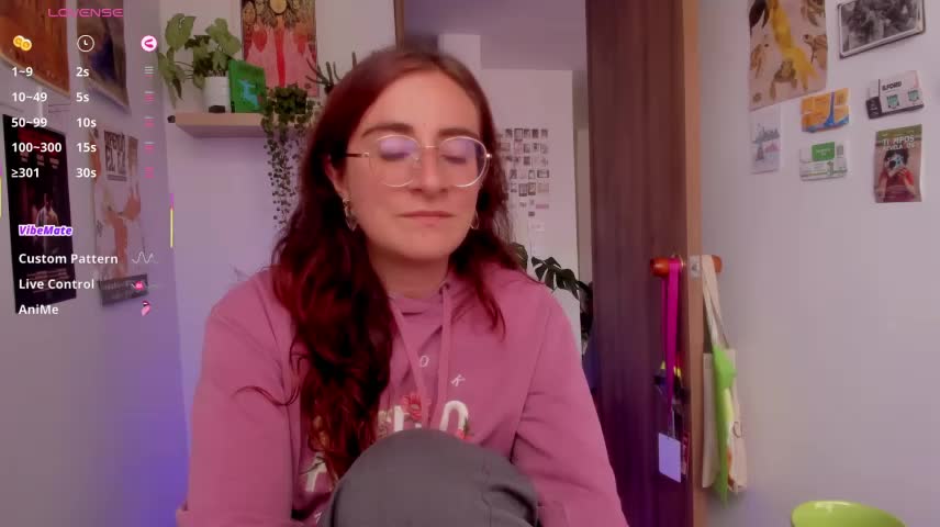 linda_giggle Adult Chat October 13, 2026