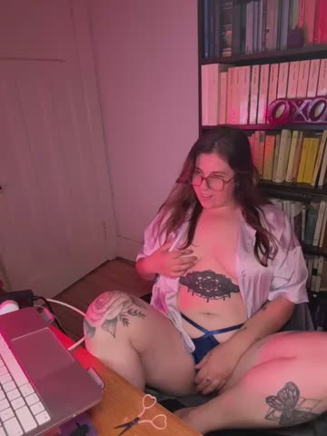 Rosiepussy69 Adult Chat October 14, 2026