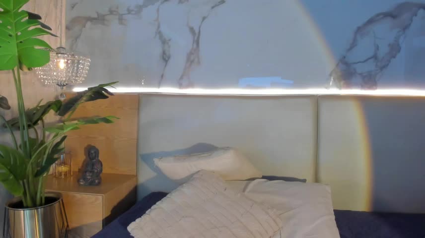 Sienna_Bellucci1 Adult Chat October 14, 2026