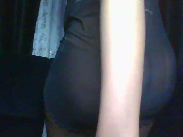 Sexyyy_queen Adult Chat October 14, 2026