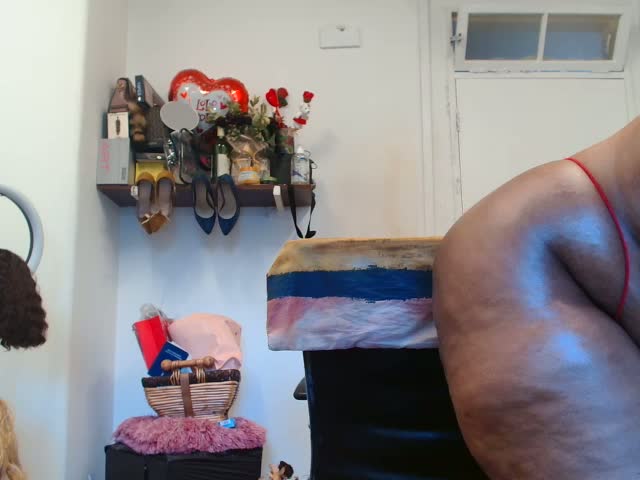 xTALLSEXYBUMx Adult Chat October 14, 2026