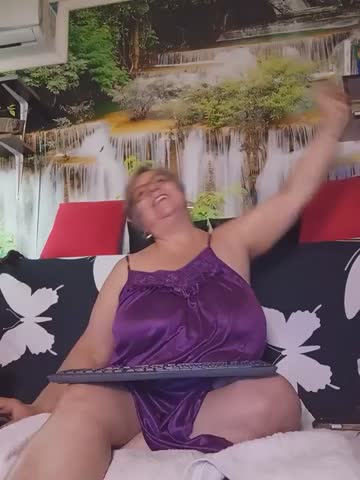QueenPammy1 Adult Chat October 14, 2026